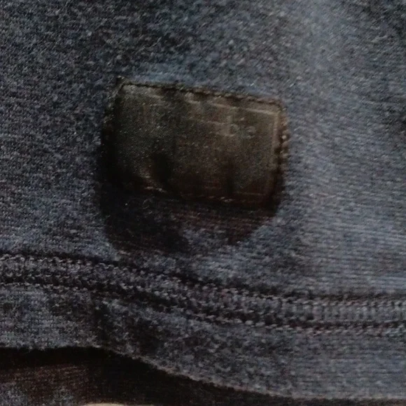 Abercrombie Dark Blue Quarter-Zip Shirt. - Picture 5 of 10